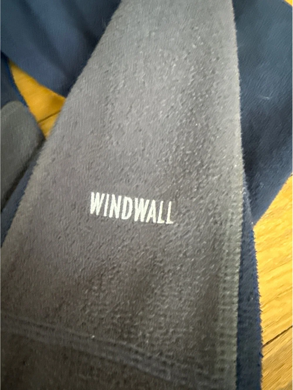The North Face WindWall Navy Blue Fleece Jacket with Full Zip and Pockets, Size